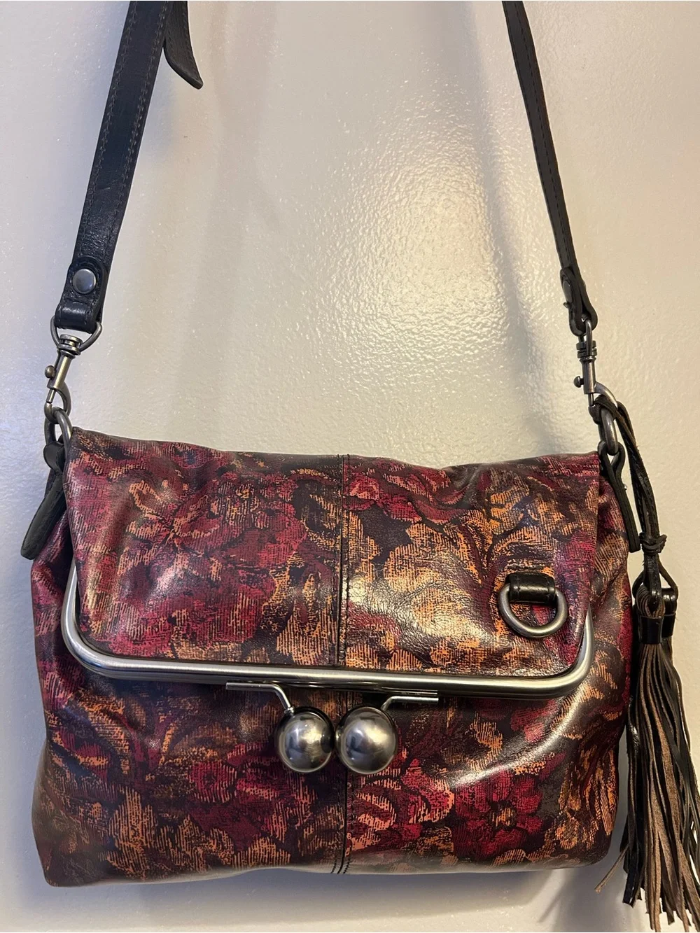 Vintage-Inspired Floral Jacquard Crossbody Bag in Burgundy and Gold